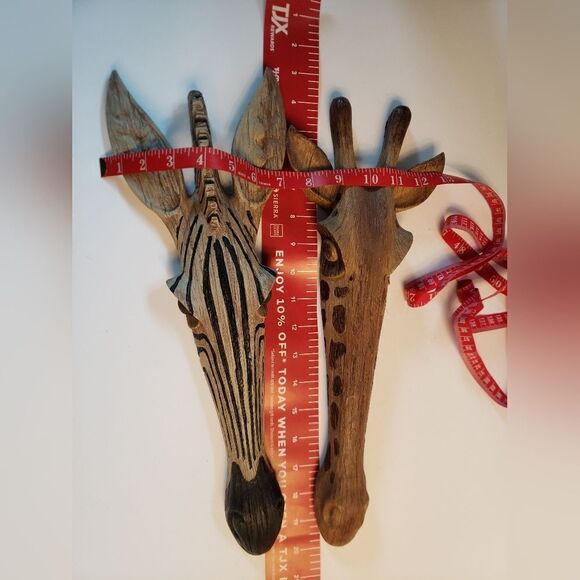 Toscano Giraffe & Zebra Wall Hangings - Picture 11 of 11